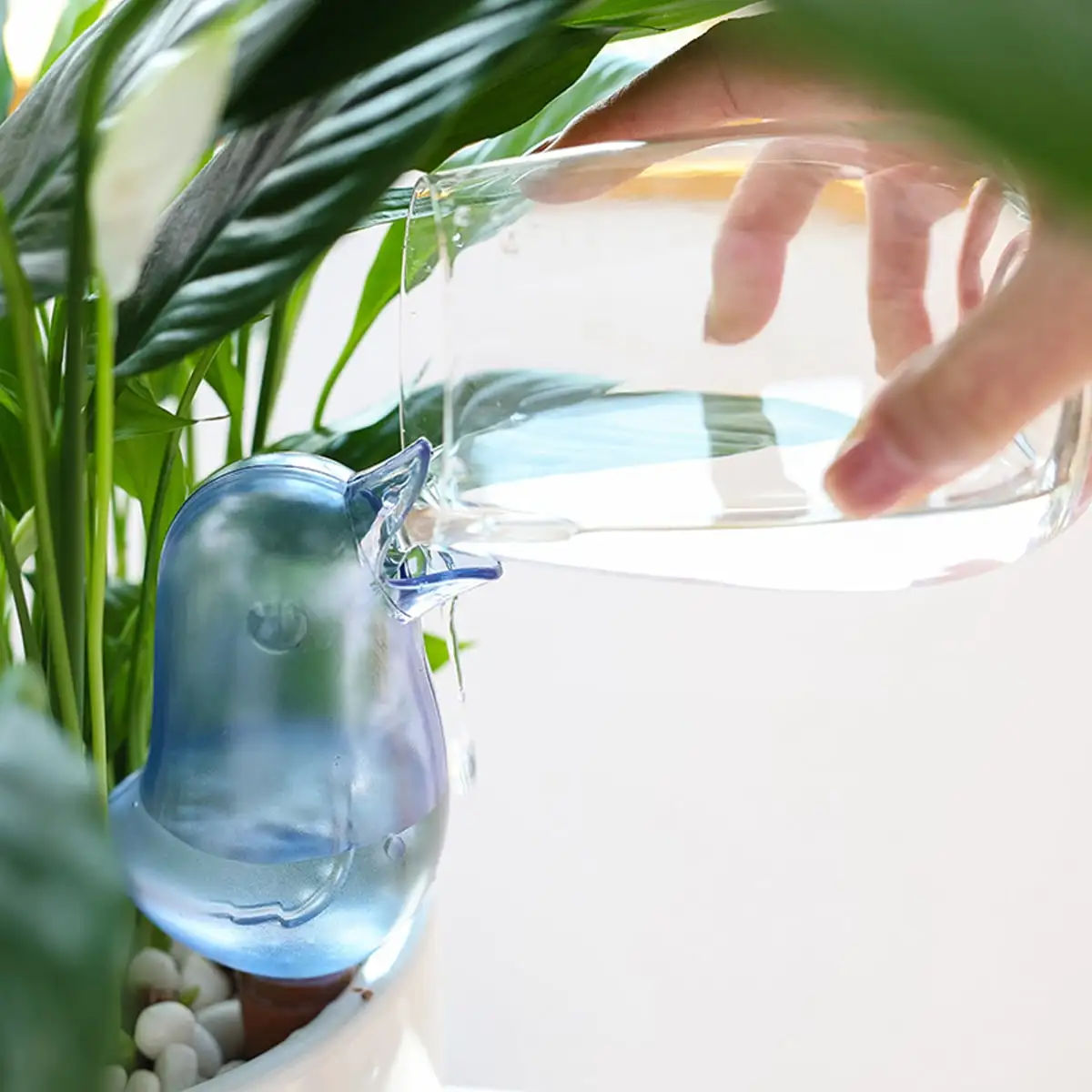 High quality automatic flower waterer plant waterer self watering water balloon bird shaped hand blown plastic water balloon
High quality automatic flower waterer plant waterer self watering water balloon bird shaped hand blown plastic water balloon