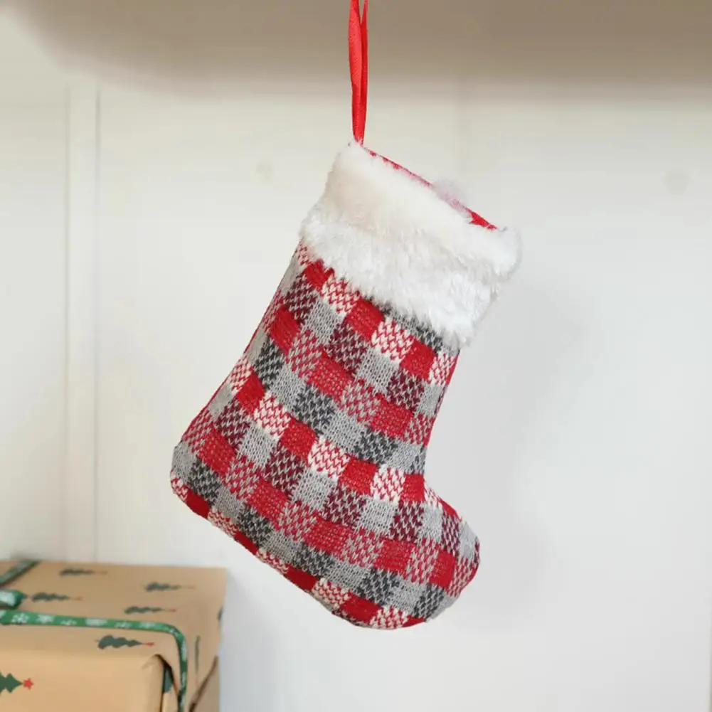 Mini Christmas Stocking Knitted Christmas Socks Hanging Decoration Mini Xmas Stocking with Ribbon Lanyard Home Decorations
Mini Christmas Stocking Knitted Christmas Socks Hanging Decoration Mini Xmas Stocking with Ribbon Lanyard Home Decorations