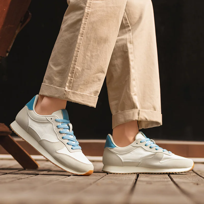Men'S Sports Shoes Spring Retro Flat Bottom Lightweight Breathable Outdoor Casual Shoes New Soft Sole Cushioning Running Shoes
Men'S Sports Shoes Spring Retro Flat Bottom Lightweight Breathable Outdoor Casual Shoes New Soft Sole Cushioning Running Shoes