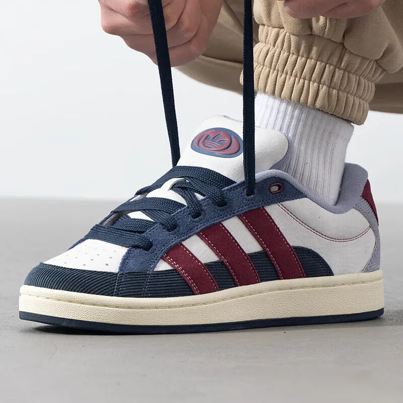 Adidas клеверная повседневная обувь, мужская обувь, новинка 2025 года, CAMPUS 00-х годов, легкая спортивная обувь JR8048
Adidas клеверная повседневная обувь, мужская обувь, новинка 2025 года, CAMPUS 00-х годов, легкая спортивная обувь JR8048