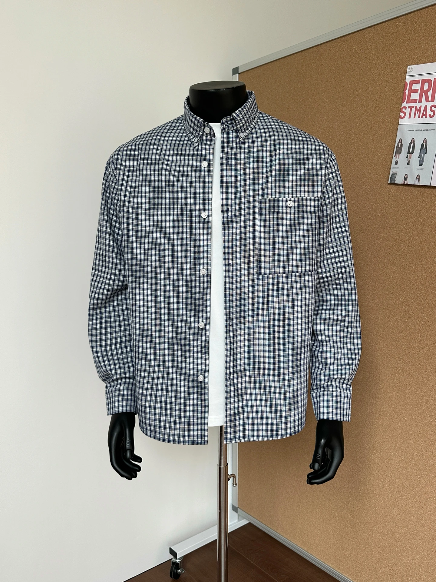 Retro Blue Plaid Long Sleeve Men's Shirt Loose Fit Casual Style Spring Autumn Outerwear Coat Button up Cardigan Top
Retro Blue Plaid Long Sleeve Men's Shirt Loose Fit Casual Style Spring Autumn Outerwear Coat Button up Cardigan Top
