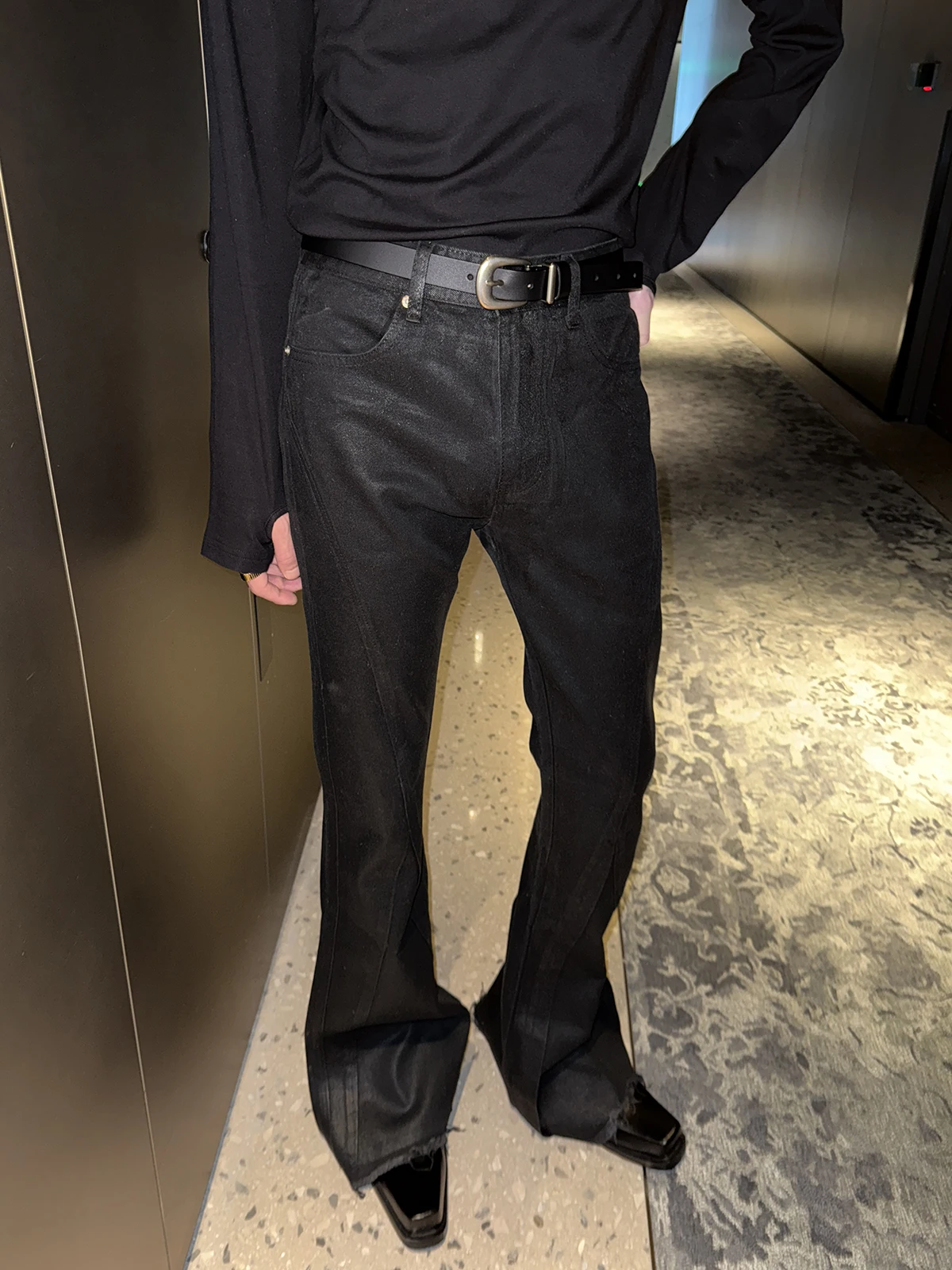 Dark Coat Denim Pants Men's Autumn Winter Gradual Wash Straight Leg Bell Bottoms Black Grey Design Wide Leg Jeans
Dark Coat Denim Pants Men's Autumn Winter Gradual Wash Straight Leg Bell Bottoms Black Grey Design Wide Leg Jeans
