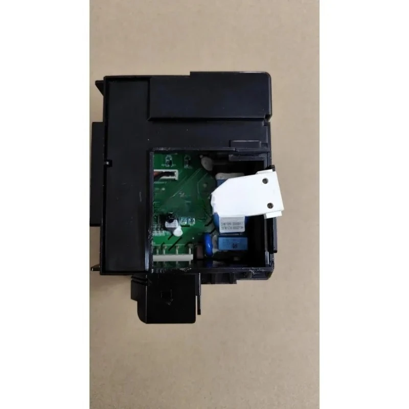 Refrigerator inverter compressor detection directly starts the universal inverter board, compressor starter board
Refrigerator inverter compressor detection directly starts the universal inverter board, compressor starter board
