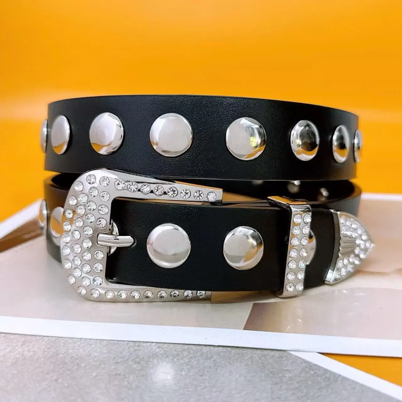 Punk Metal Belts Alloy Pin Buckle Leather Belt PU Leather Black Belts for Women Men
Punk Metal Belts Alloy Pin Buckle Leather Belt PU Leather Black Belts for Women Men