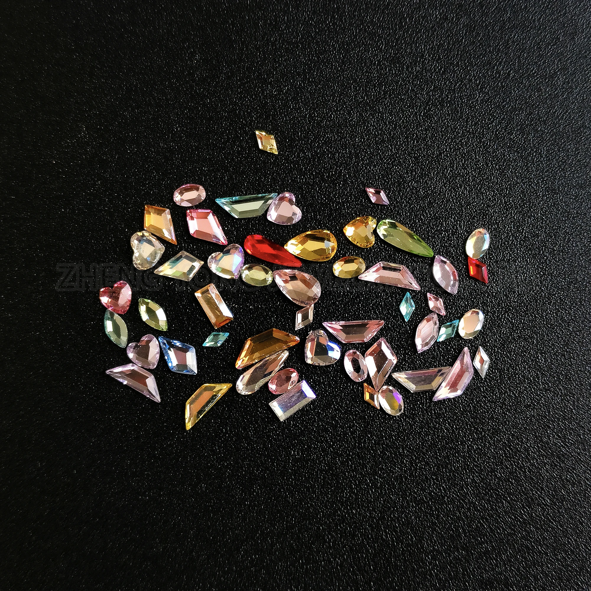1 Bag Crystal Tooth Gems Mix Shapes for Men Women Rhinestone Flat Back Dental Jewelry Gems
1 Bag Crystal Tooth Gems Mix Shapes for Men Women Rhinestone Flat Back Dental Jewelry Gems