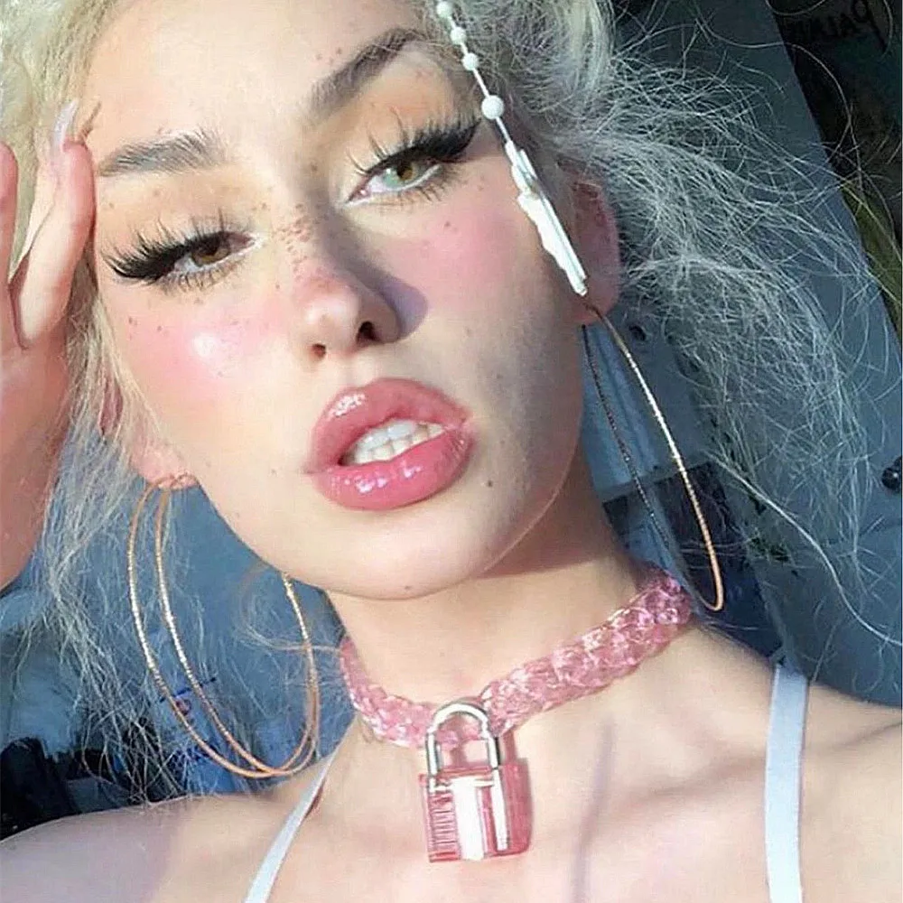 Rock Acrylic Clear Lock Pendant Necklace for Women Pink Resin Padlock Long Transparent Chain Choker Necklace Jewelry
Rock Acrylic Clear Lock Pendant Necklace for Women Pink Resin Padlock Long Transparent Chain Choker Necklace Jewelry