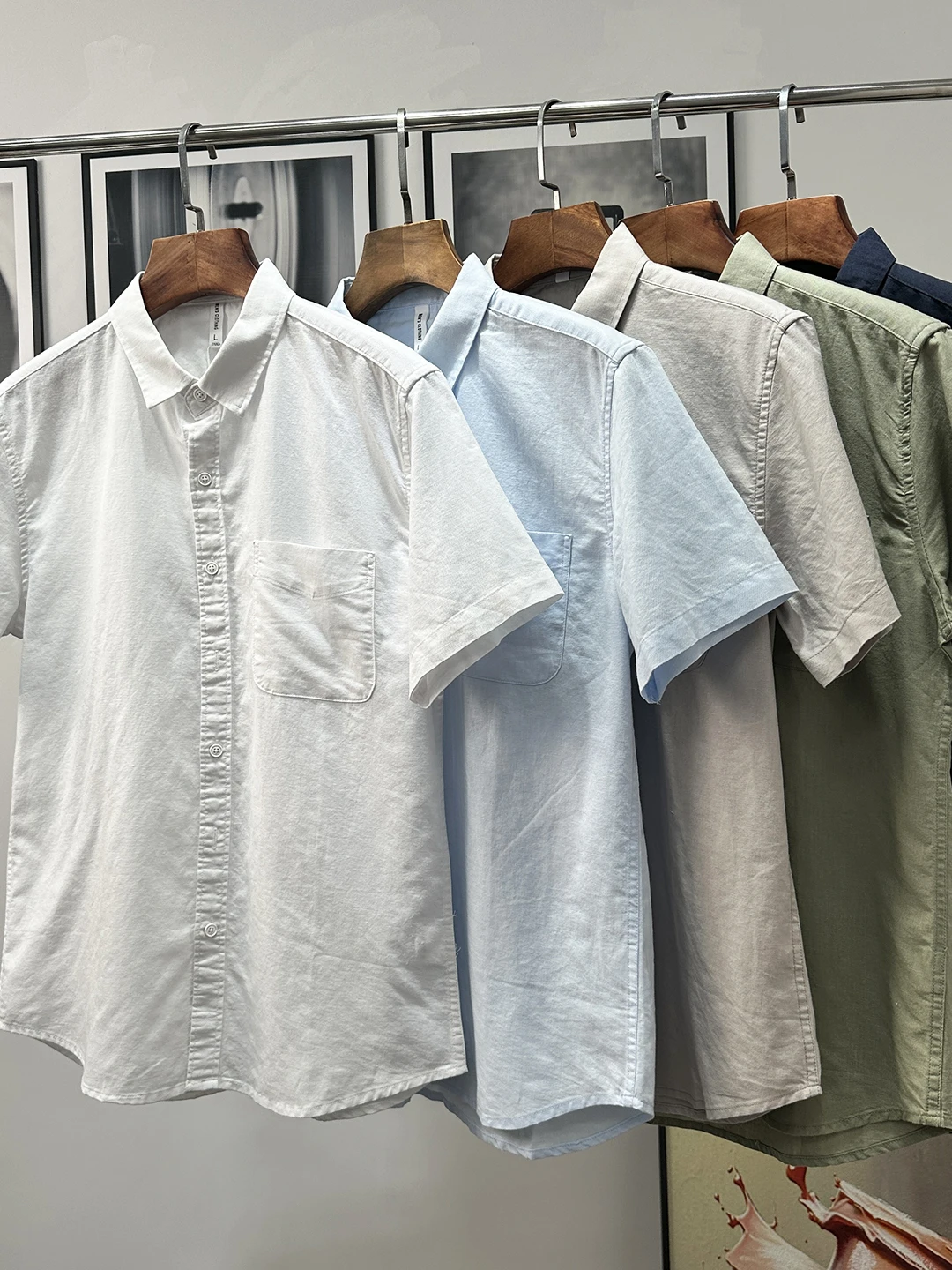 Casual Cotton Linen Blend ort Sve Men's irt Pure Color Faionable Artistic Basic Versatile Summer irt Trendy Button up
Casual Cotton Linen Blend ort Sve Men's irt Pure Color Faionable Artistic Basic Versatile Summer irt Trendy Button up