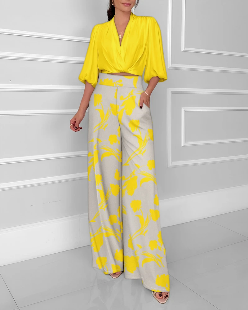 Women's 2 Pieces Outfit Wrap V Neck Crop Blouse and Casual Floral Print Wide Leg Pants Set Simple Commuting Style Elegant Set
Women's 2 Pieces Outfit Wrap V Neck Crop Blouse and Casual Floral Print Wide Leg Pants Set Simple Commuting Style Elegant Set
