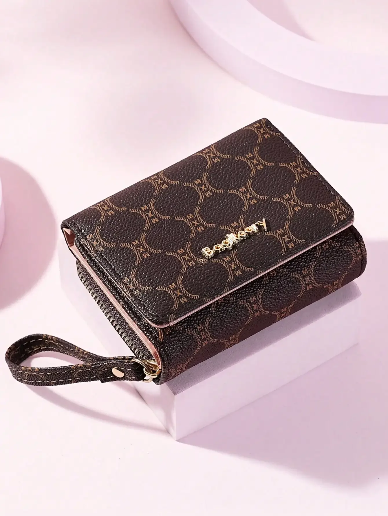 High-End New Short Women's Wallet Multi-Function Random Letter/Pattern Design Retro Color Korean Style Multiple Card Slots Handh
High-End New Short Women's Wallet Multi-Function Random Letter/Pattern Design Retro Color Korean Style Multiple Card Slots Handh