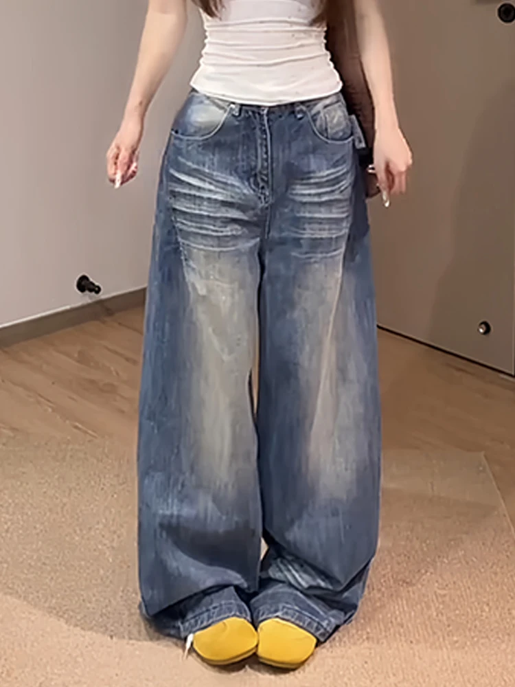 Retro American Design Women's Loose Wide Leg Jeans Distressed Light Wash Natural Waist Button Closure All Season Color
Retro American Design Women's Loose Wide Leg Jeans Distressed Light Wash Natural Waist Button Closure All Season Color