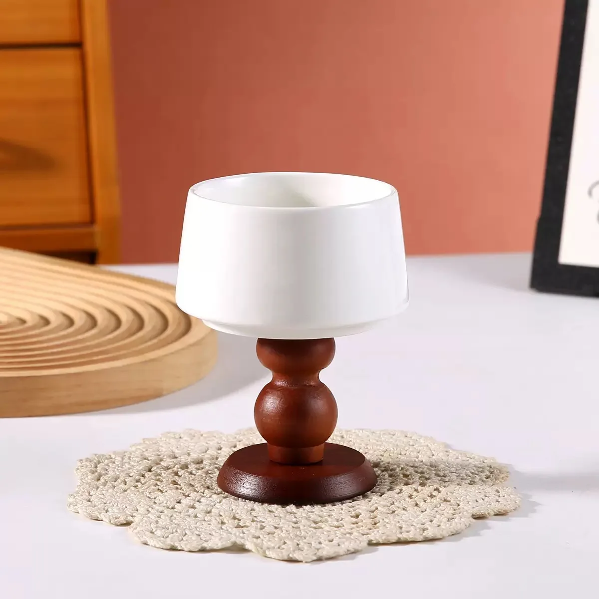 Ceramic Candle Jar with Wooden Base Luxury Candle Holder with Legs Aromatherapy Ceramic Jar Candle Empty Jar
Ceramic Candle Jar with Wooden Base Luxury Candle Holder with Legs Aromatherapy Ceramic Jar Candle Empty Jar