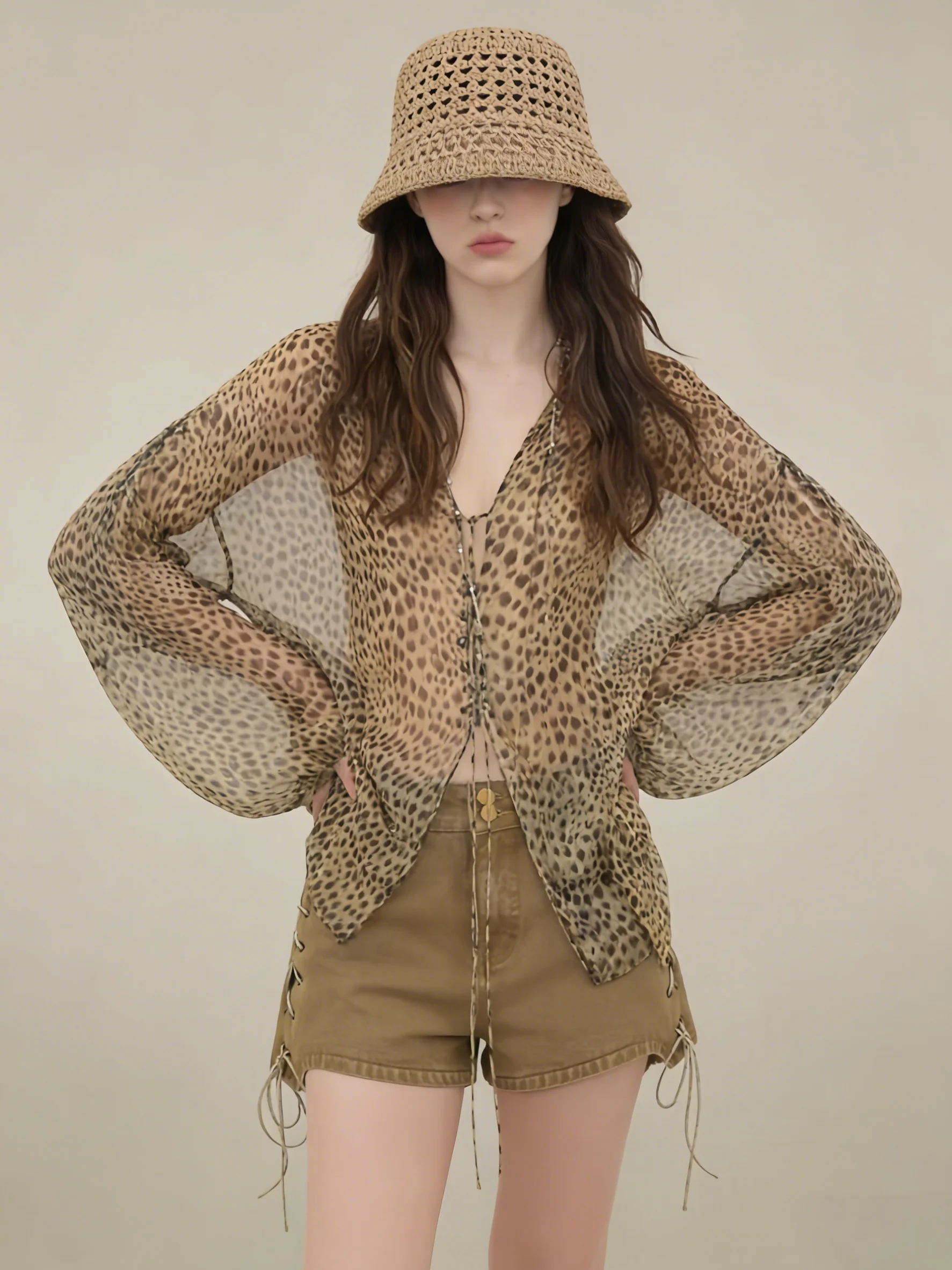 Уникальная красивая женская рубашка с длинным рукавом и леопардовым принтом, тонкая, летняя, в отпускном стиле, с поясом, повседневная, свободного кроя, для поездок на работу
Уникальная красивая женская рубашка с длинным рукавом и леопардовым принтом, тонкая, летняя, в отпускном стиле, с поясом, повседневная, свободного кроя, для поездок на работу