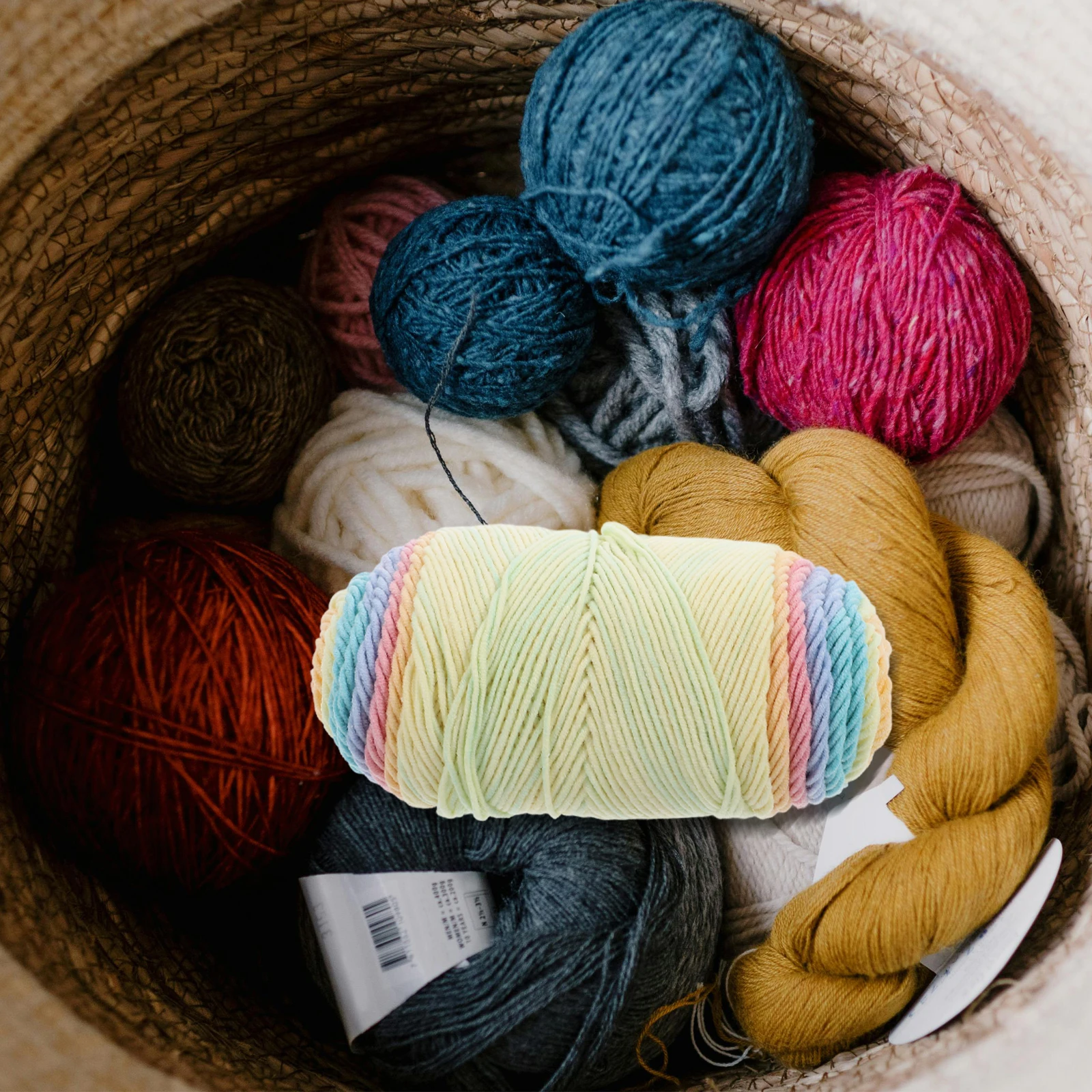 5 нитей Радужный хлопковый акриловый шнур DIY ремесленная веревка 45% хлопок 55% акриловая пряжа для вязания плетеная веревка ювелирные изделия макраме
5 нитей Радужный хлопковый акриловый шнур DIY ремесленная веревка 45% хлопок 55% акриловая пряжа для вязания плетеная веревка ювелирные изделия макраме