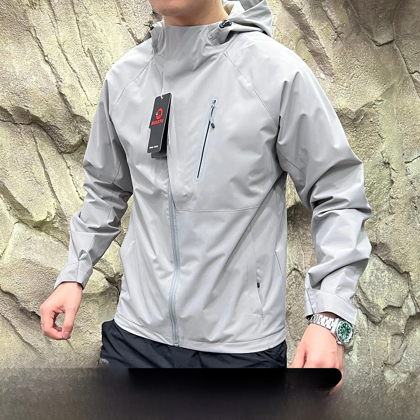 High-End 3D Tailored Waterproof Men's Soft Jacket Autumn Windproof Reflective Seamless Zipper Closure Standard Fit Poly...
High-End 3D Tailored Waterproof Men's Soft Jacket Autumn Windproof Reflective Seamless Zipper Closure Standard Fit Poly...