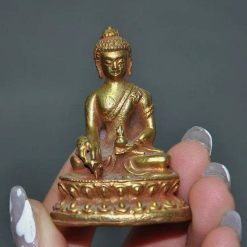 2,2-дюймовая тибетская буддийская бронза, позолоченная статуя Будды Шакьямуни Шакья Мани
2,2-дюймовая тибетская буддийская бронза, позолоченная статуя Будды Шакьямуни Шакья Мани