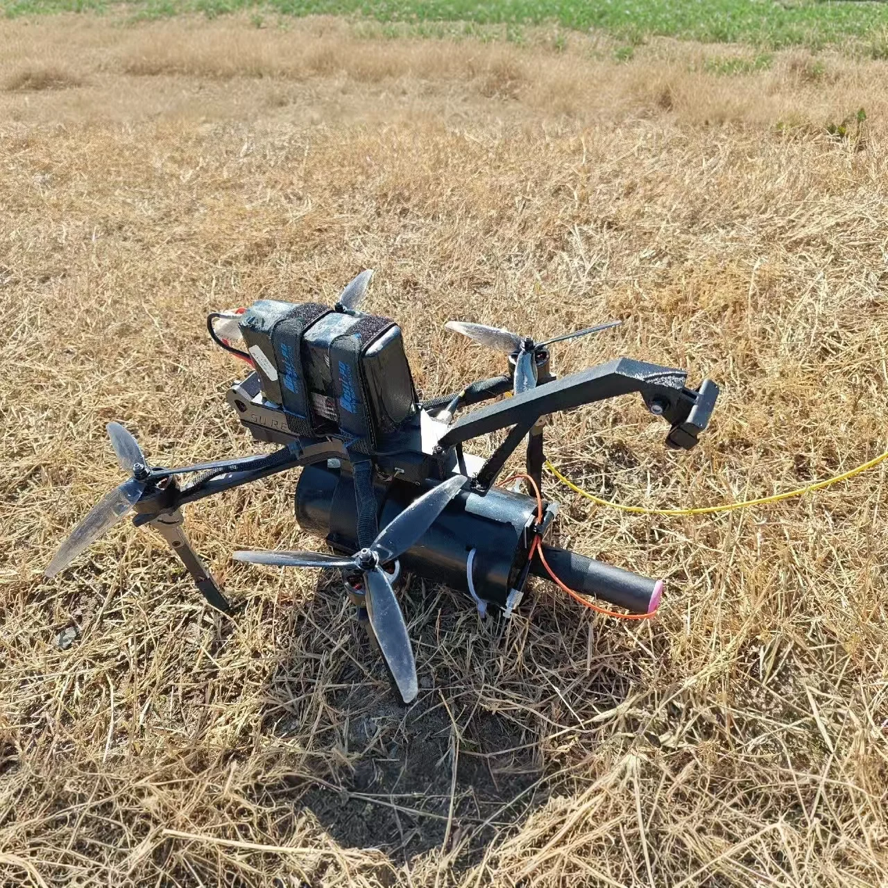 Optical Fiber Kit for FPV Drone 10km Anti-Interference Communication Sky End Ground End Connector Ground End Connector for Sky
Optical Fiber Kit for FPV Drone 10km Anti-Interference Communication Sky End Ground End Connector Ground End Connector for Sky