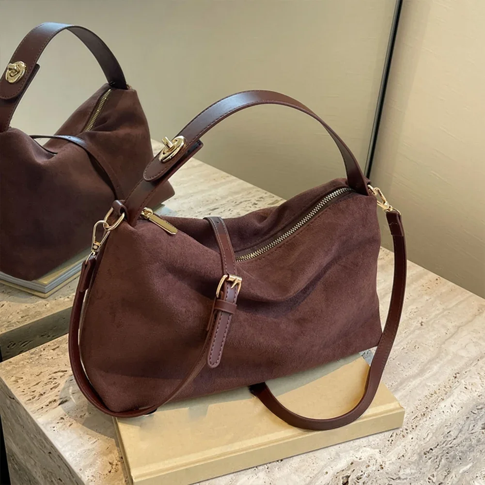 Zipper Faux Suede Pillow Shoulder and Crossbody Bags Simple Solid High Quality Handbags for Women 2024 Fashion Classic Versatile
Zipper Faux Suede Pillow Shoulder and Crossbody Bags Simple Solid High Quality Handbags for Women 2024 Fashion Classic Versatile