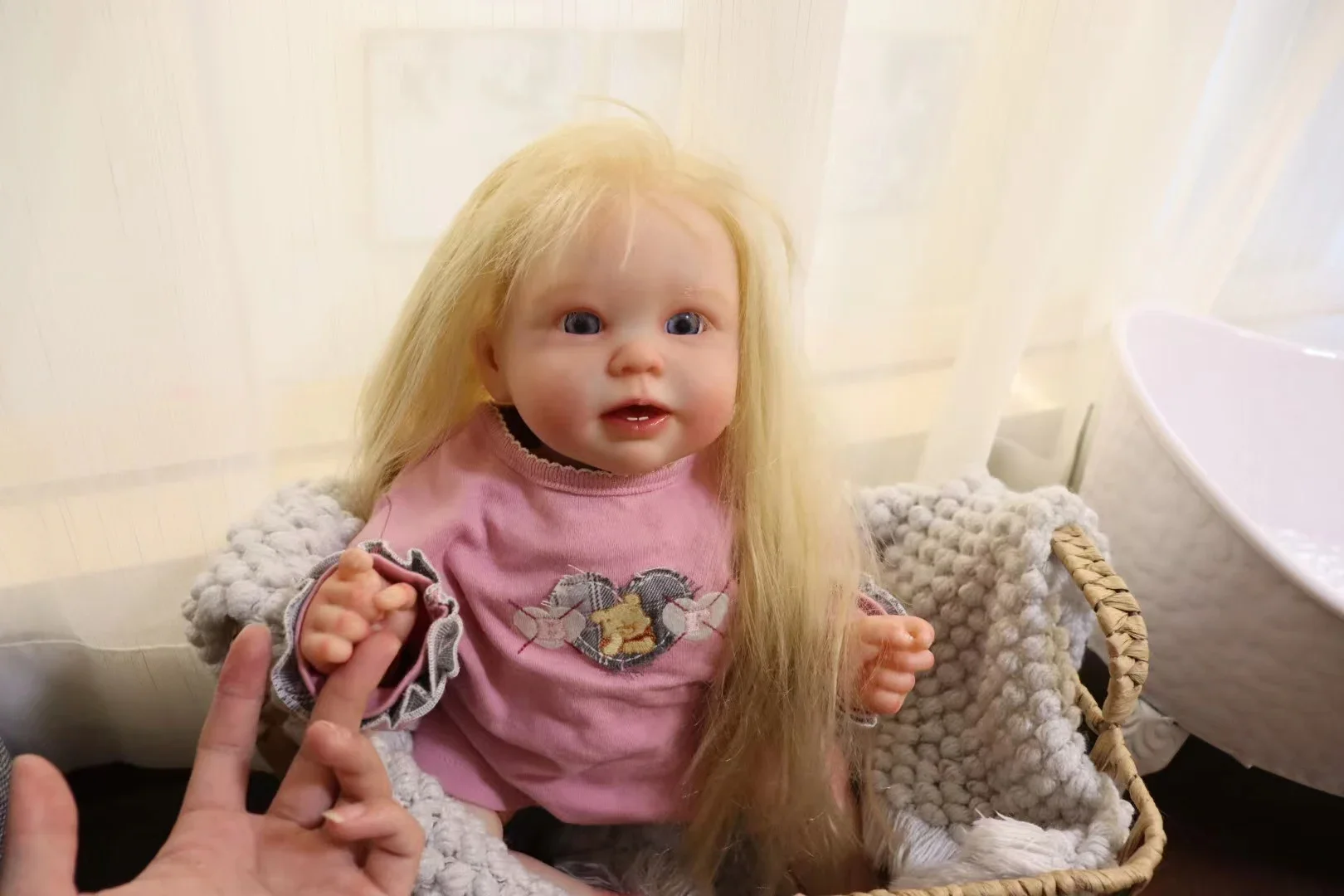 DLS 35cm Finished Reborn Baby Doll Bonnie 100%Hand -Made By Artist With Hand-Rooted Hair As Video Art Doll Toy For Children
DLS 35cm Finished Reborn Baby Doll Bonnie 100%Hand -Made By Artist With Hand-Rooted Hair As Video Art Doll Toy For Children