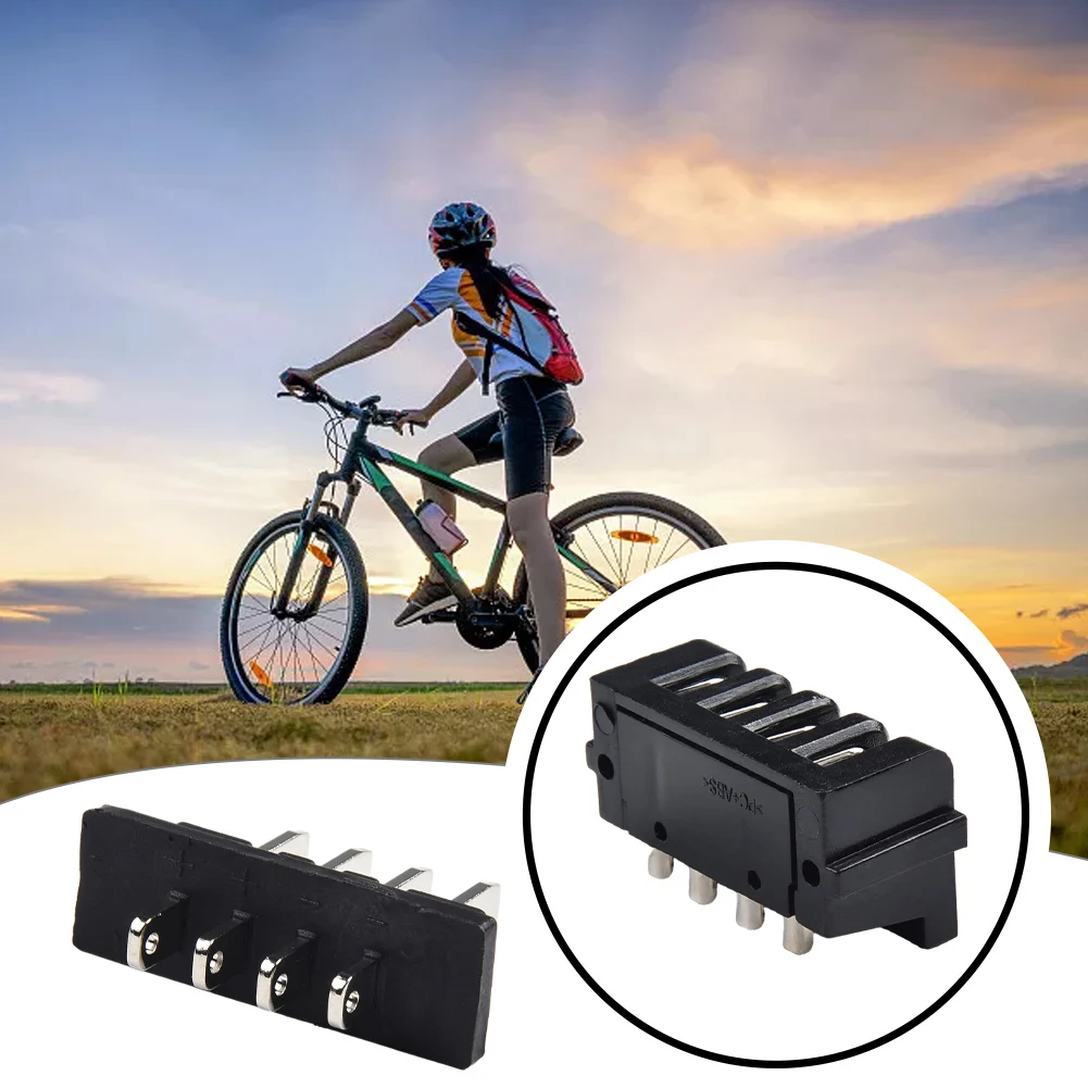 Universals Electric Bicycle Battery Connectors 4/5 Pins For Hailong-1 Hailong-2 PULS G56 G70 Models Robust ABS E-bike Part
Universals Electric Bicycle Battery Connectors 4/5 Pins For Hailong-1 Hailong-2 PULS G56 G70 Models Robust ABS E-bike Part