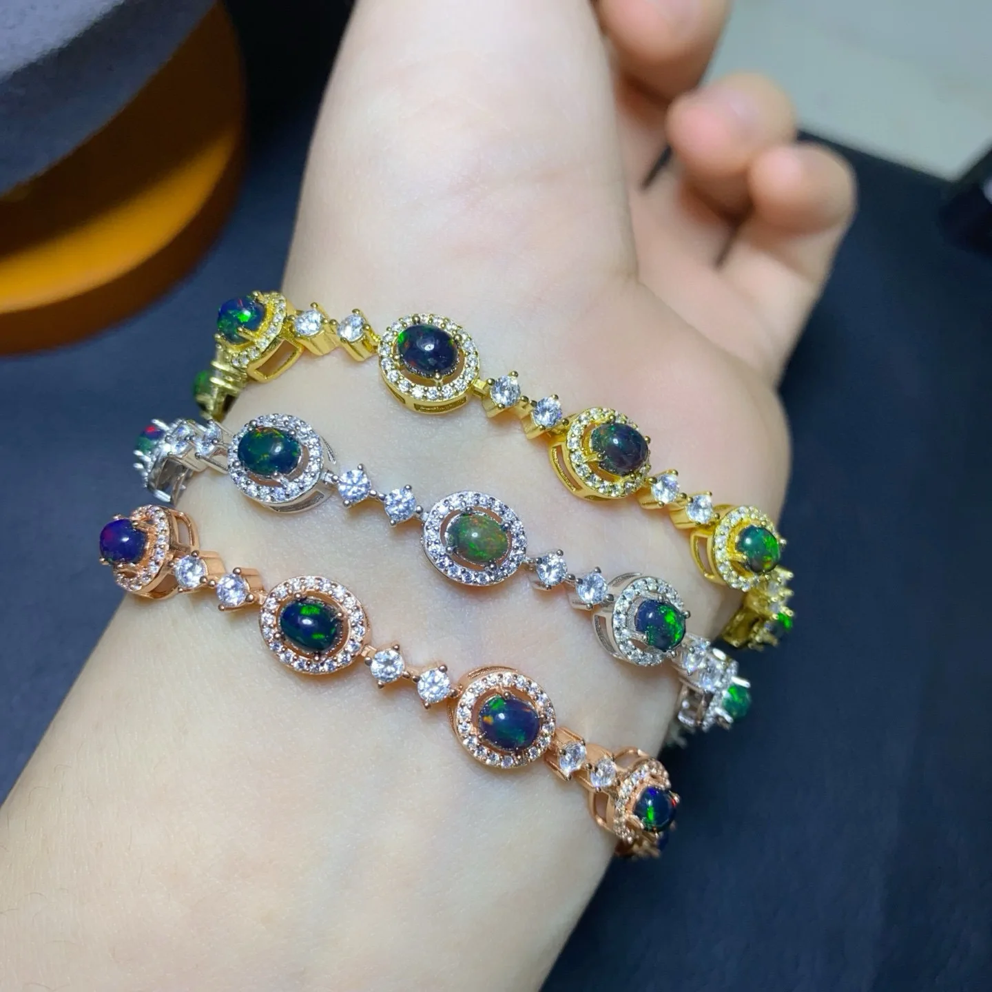 Браслет из натурального черного опала S925, серебряный, позолоченный, браслет из натурального опала, 4x5 мм, яркий
Браслет из натурального черного опала S925, серебряный, позолоченный, браслет из натурального опала, 4x5 мм, яркий