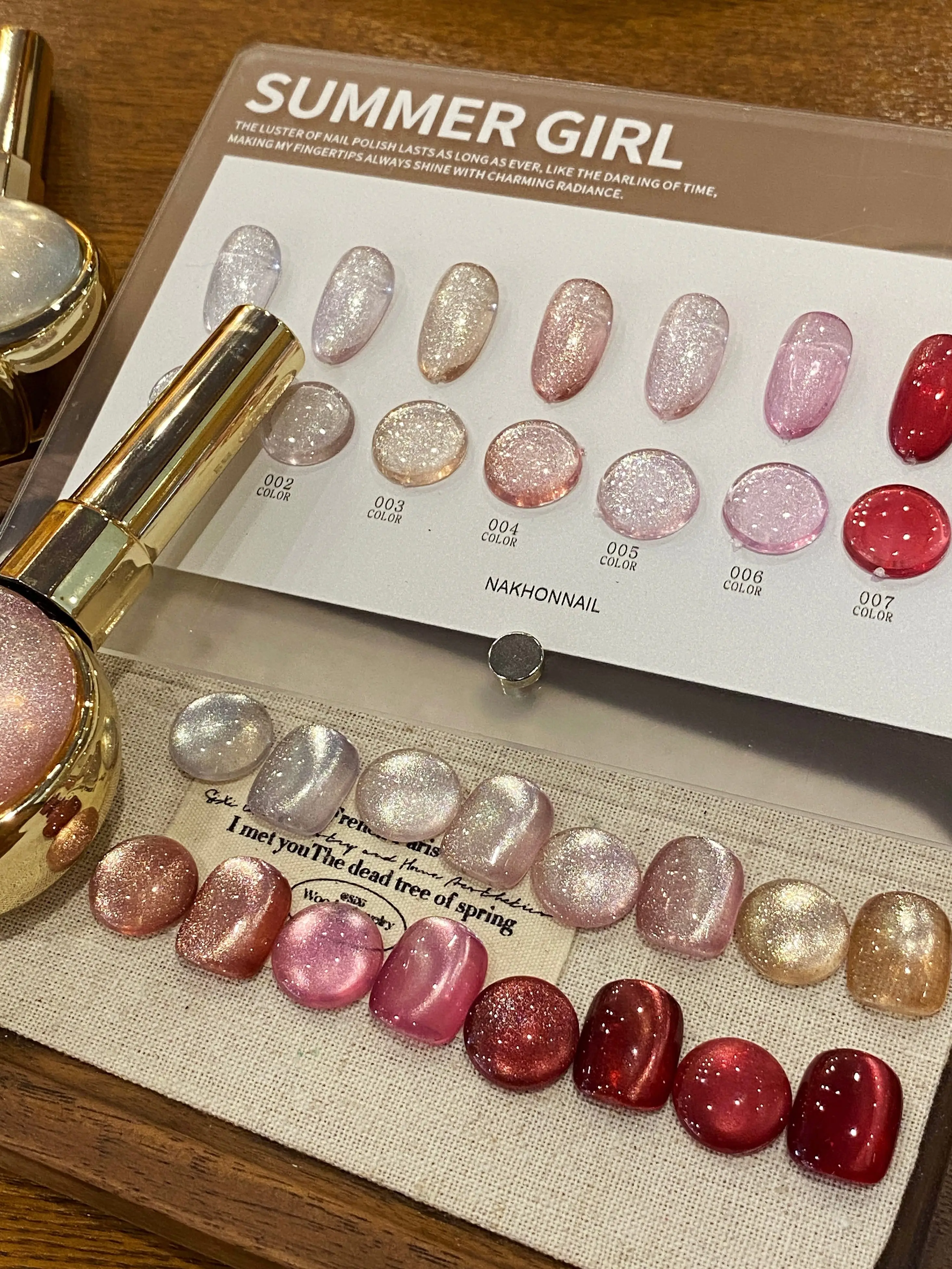 NAKHONNAIL Многоцветный 12 цветов Moonlight Cat Eye Набор гелей для ногтей 2025 Новая горячая распродажа Нетоксичный УФ-гель для дизайна ногтей Маникюрный салон Оптовая продажа
NAKHONNAIL Многоцветный 12 цветов Moonlight Cat Eye Набор гелей для ногтей 2025 Новая горячая распродажа Нетоксичный УФ-гель для дизайна ногтей Маникюрный салон Оптовая продажа