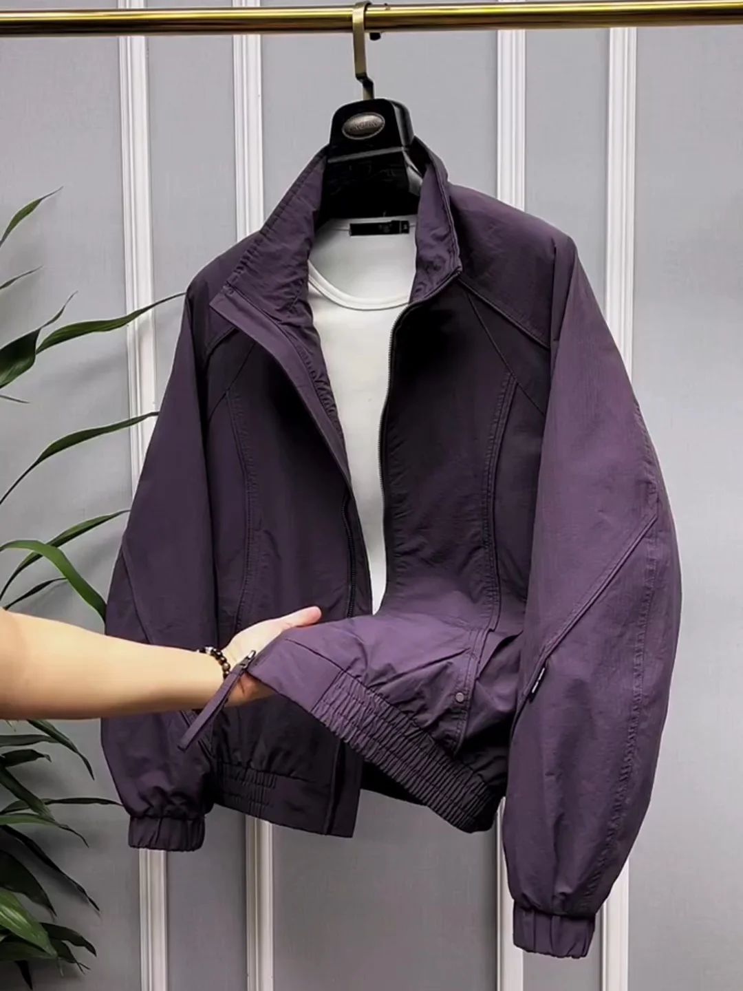 Spring New Men's Stand Collar Jaet High Quali Luxury Faionable Youthful Stand Fit Long Sve Antimicrobial Outerwear
Spring New Men's Stand Collar Jaet High Quali Luxury Faionable Youthful Stand Fit Long Sve Antimicrobial Outerwear