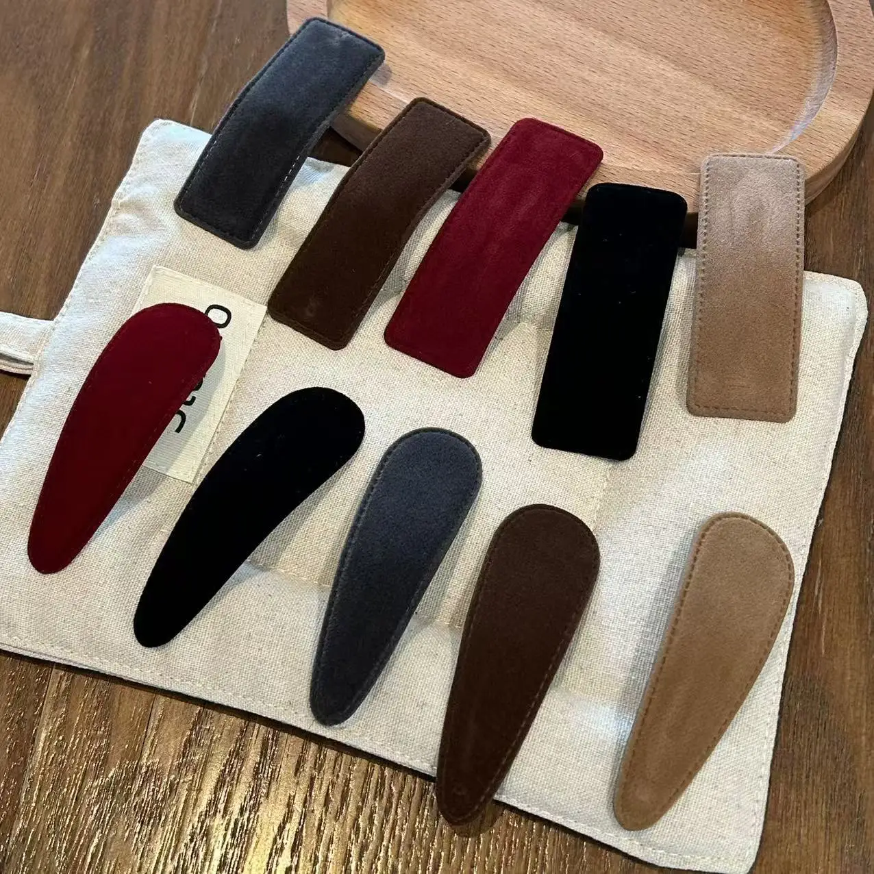 5PC Fashion Classic Style velvet Solid BB Hair Side Clips Vintage Hairpin for Girls Women Korean Hair Accessories
5PC Fashion Classic Style velvet Solid BB Hair Side Clips Vintage Hairpin for Girls Women Korean Hair Accessories