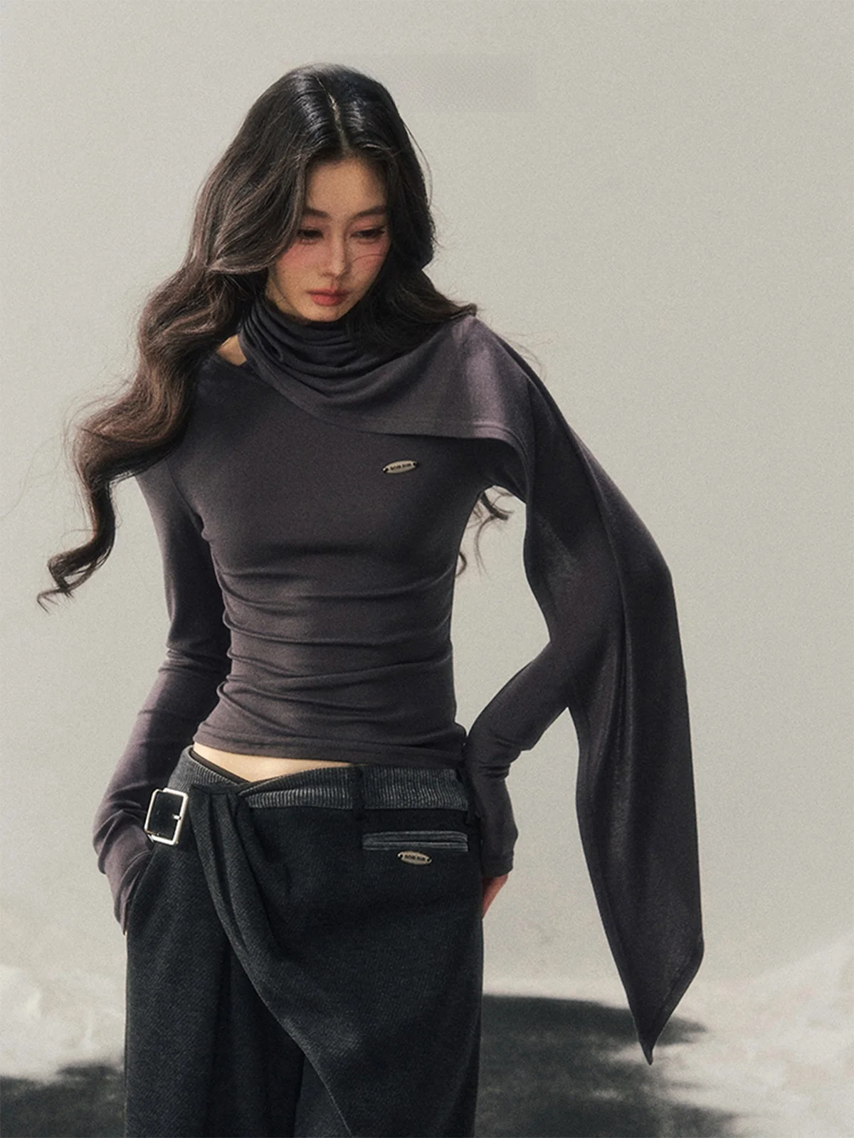 Женская шерстяная футболка Aomalm с длинным рукавом, приталенная, повседневная, зимняя, модная, с дизайном, подчеркивающим талию, в американском стиле
Женская шерстяная футболка Aomalm с длинным рукавом, приталенная, повседневная, зимняя, модная, с дизайном, подчеркивающим талию, в американском стиле