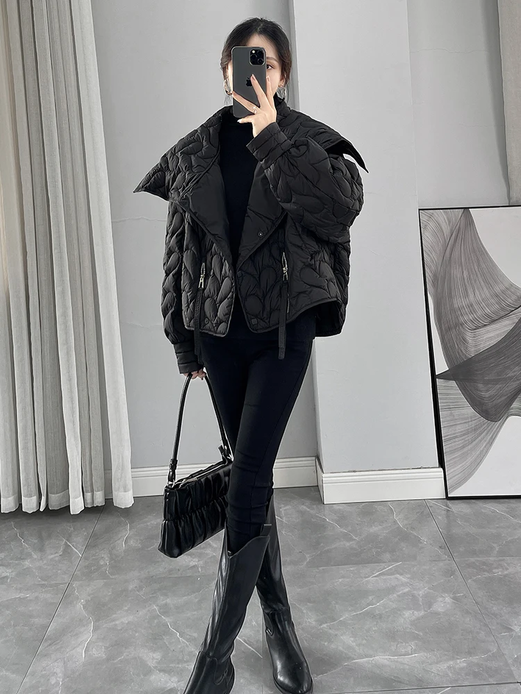 Женская куртка Bla с большим воротником, зима 2025 года, новая корейская свободная тонкая одежда ort 90, белая верхняя одежда с перьями Du
Женская куртка Bla с большим воротником, зима 2025 года, новая корейская свободная тонкая одежда ort 90, белая верхняя одежда с перьями Du