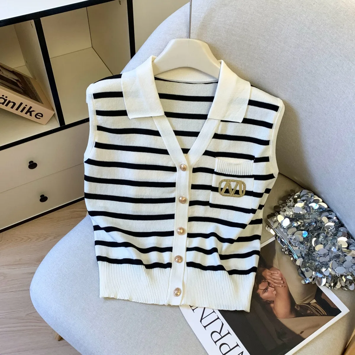 Korean Style Neck Sleeveless Knitted Vest Women's Summer New Slimming Short Top Commute Straight Cut Other 100% Silk
Korean Style Neck Sleeveless Knitted Vest Women's Summer New Slimming Short Top Commute Straight Cut Other 100% Silk