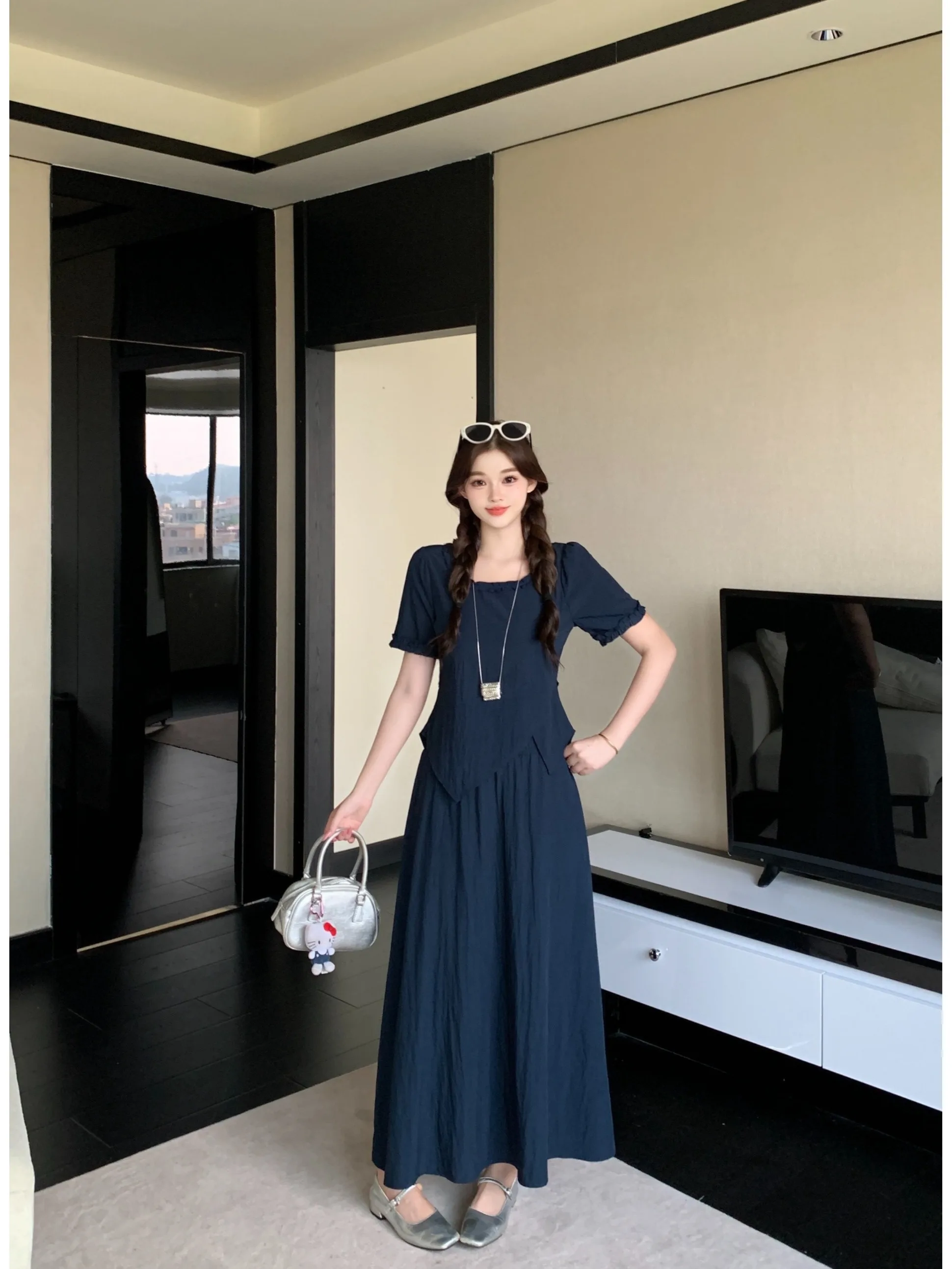 plus Size Loose Summer Asymmetric Belted Waist Concealing Meat Covering Half Skirt Two Piece Set Fashionable Commute Style
plus Size Loose Summer Asymmetric Belted Waist Concealing Meat Covering Half Skirt Two Piece Set Fashionable Commute Style
