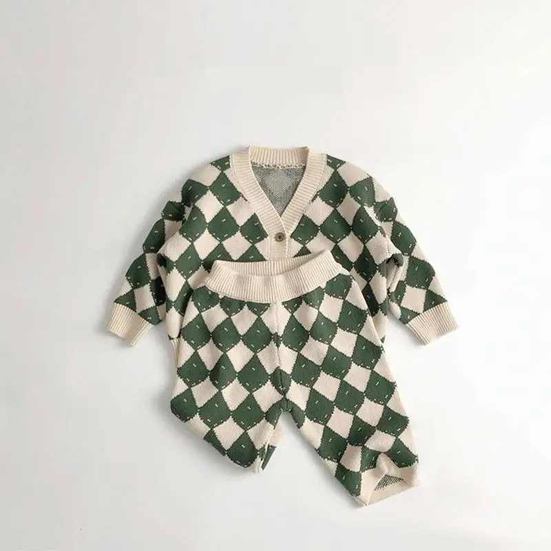 2025 Spring New Children Long Sleeve Knitted Set Boys Girls V-neck Sweater Cardigan + Pants 2pcs Suit Kids Casual Outfits
2025 Spring New Children Long Sleeve Knitted Set Boys Girls V-neck Sweater Cardigan + Pants 2pcs Suit Kids Casual Outfits