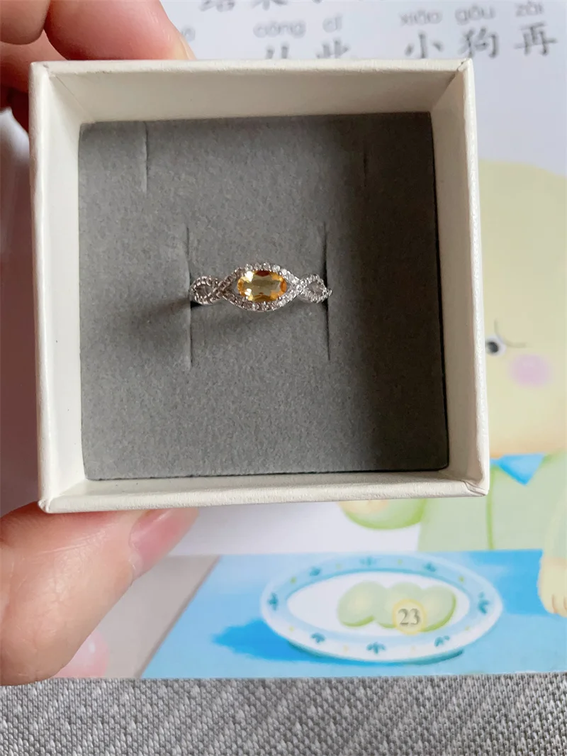 Женское кольцо с цитрином, кольцо из стерлингового серебра 925 пробы с сертификатом
Женское кольцо с цитрином, кольцо из стерлингового серебра 925 пробы с сертификатом