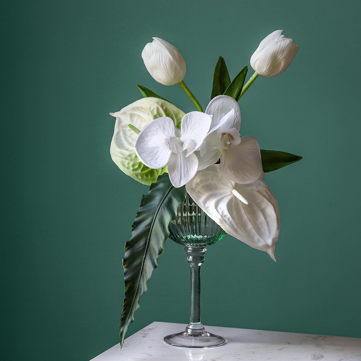 Noric Style Fake Flowers Bouquet Beautiful Artidicial Flowers Restaurant Display Silk Flowers Home/Wedding Decors
Noric Style Fake Flowers Bouquet Beautiful Artidicial Flowers Restaurant Display Silk Flowers Home/Wedding Decors
