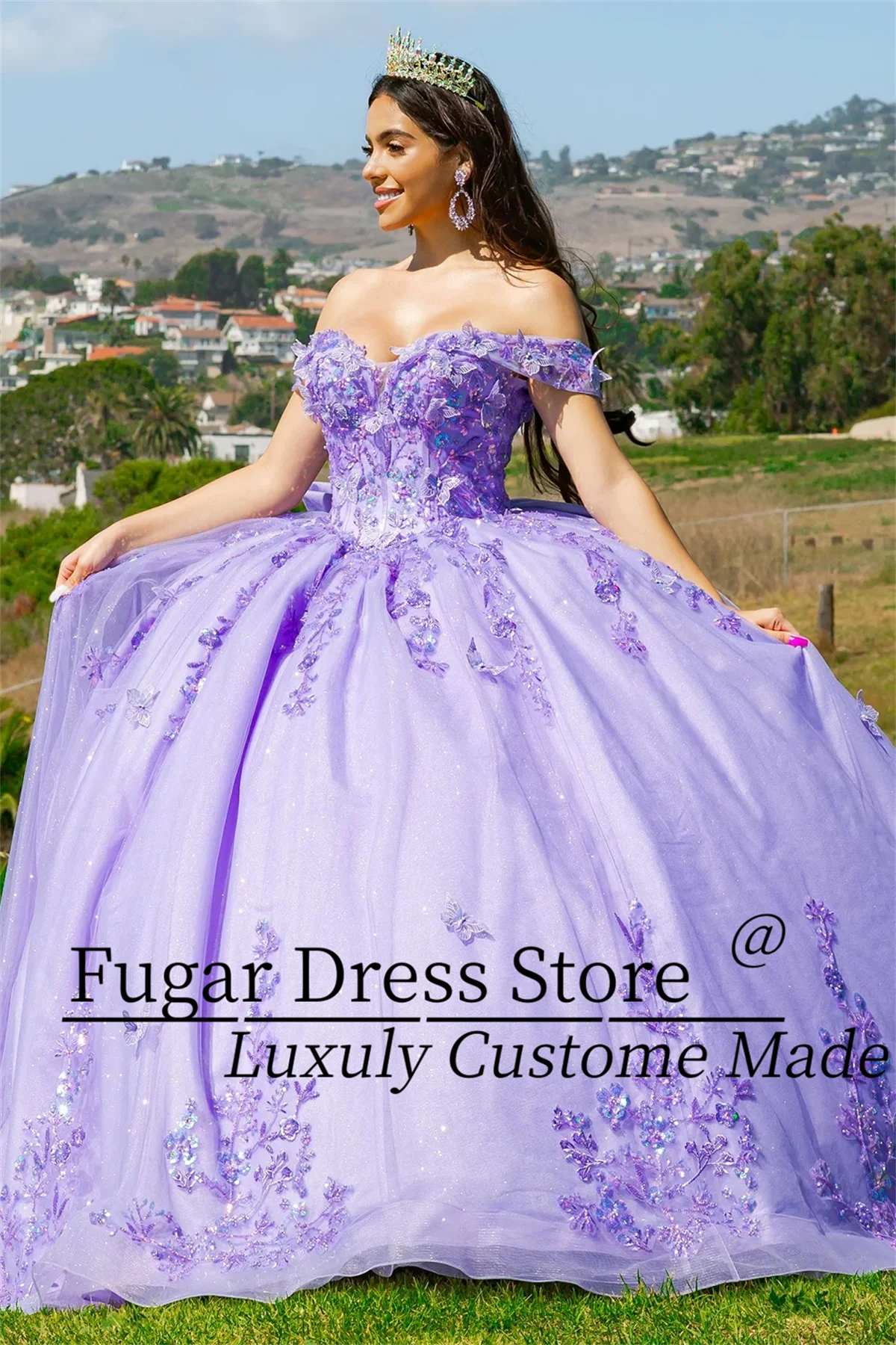 Lilac Quinceanera Dresses Luxuly Bead sequin decorations 3D butterfly decal long off shoulder tight corset Vestidos de novia
Lilac Quinceanera Dresses Luxuly Bead sequin decorations 3D butterfly decal long off shoulder tight corset Vestidos de novia