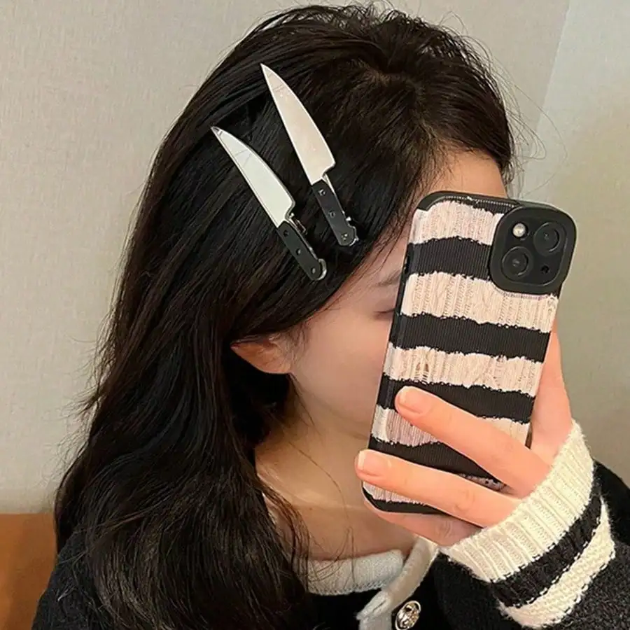Women's Punk Style Knife Shape Hair Clip Creative Metal Hair Pin Streetwear Party Daily Wear Gift
Women's Punk Style Knife Shape Hair Clip Creative Metal Hair Pin Streetwear Party Daily Wear Gift