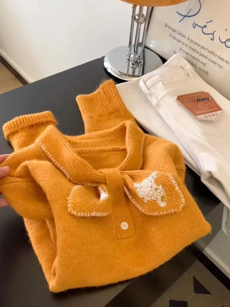 Korean Style Embroidered Long Sleeve Knitted Sweater Women Winter New Loose Warm Soft Cotton Shirt Self-Keeping Design
Korean Style Embroidered Long Sleeve Knitted Sweater Women Winter New Loose Warm Soft Cotton Shirt Self-Keeping Design