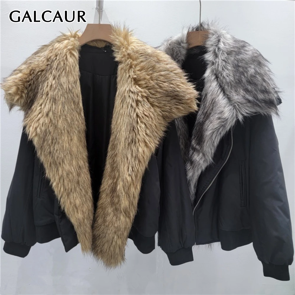 GALCAUR однотонная базовая куртка из сращенного меха, женская свободная уличная одежда с лацканами и длинными рукавами, шикарные женские куртки, осенняя модная стильная новинка
GALCAUR однотонная базовая куртка из сращенного меха, женская свободная уличная одежда с лацканами и длинными рукавами, шикарные женские куртки, осенняя модная стильная новинка