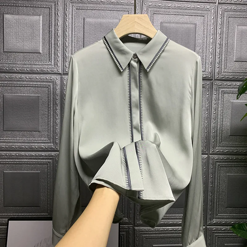 Birdsky, 1PC Women long sleeve shirts Top embroidery front placket invisible button mulberry silk solid color. S-561
Birdsky, 1PC Women long sleeve shirts Top embroidery front placket invisible button mulberry silk solid color. S-561