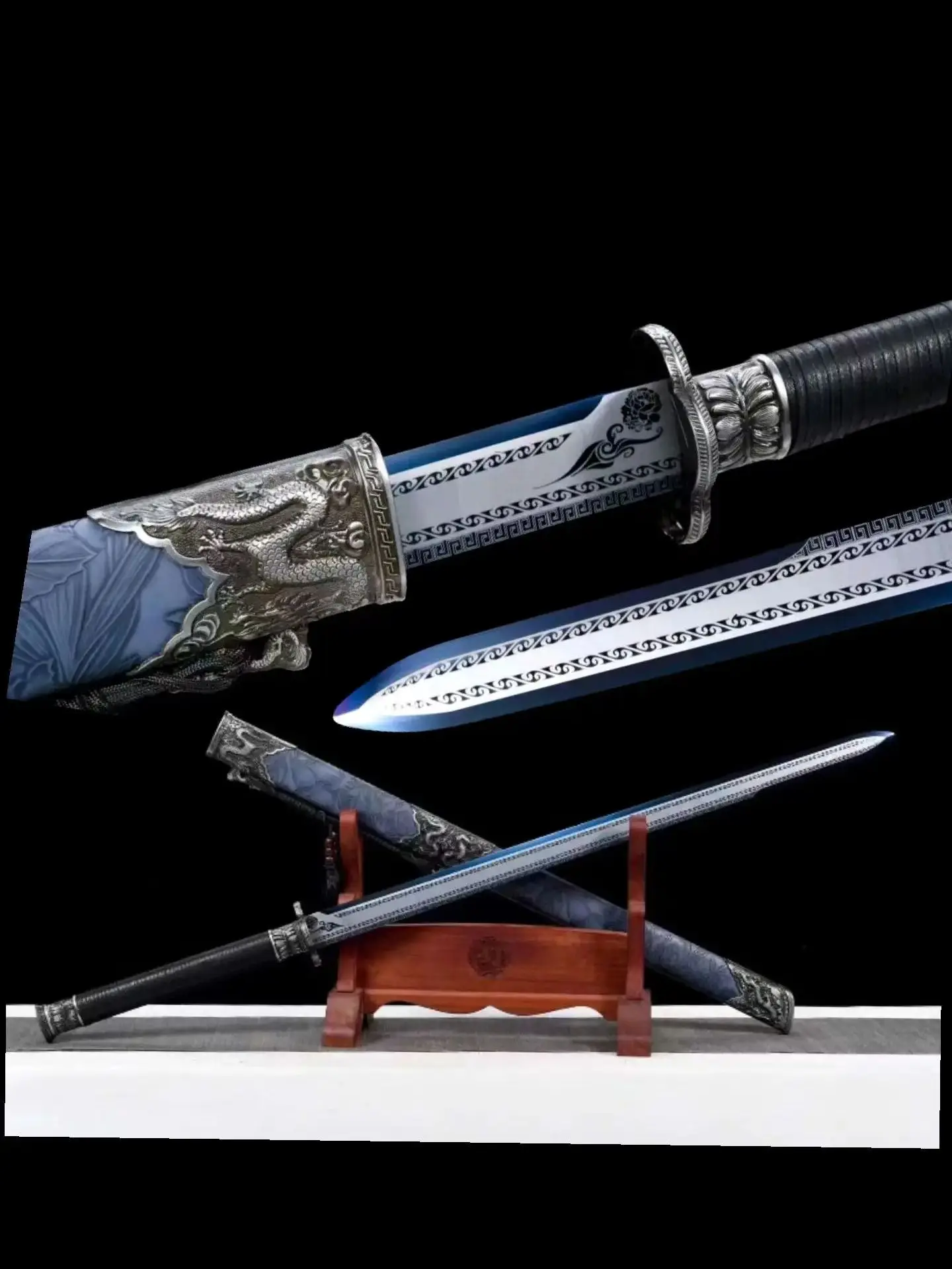 Rainbow Butterfly Battle Sword, Handmade Multi Refined High Manganese Steel Blade, Real Chinese Kungfu Weapon, Unsharp
Rainbow Butterfly Battle Sword, Handmade Multi Refined High Manganese Steel Blade, Real Chinese Kungfu Weapon, Unsharp