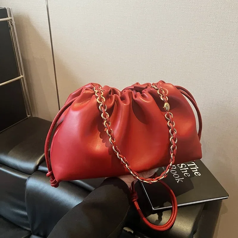 Simple Fashion One Shoulder Tote Bag Women Spring 2025 Korean Version Summer Versatile Niche Drawstring Chain Crossbody Bag
Simple Fashion One Shoulder Tote Bag Women Spring 2025 Korean Version Summer Versatile Niche Drawstring Chain Crossbody Bag