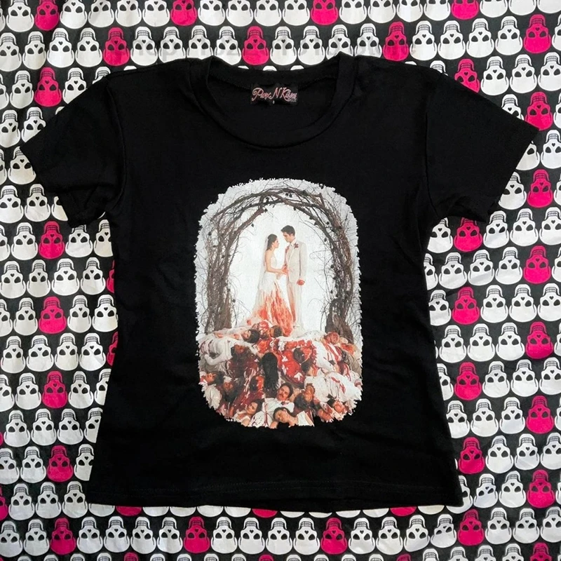 Harajuku Letter Fashion Women Summer Streetwear Punk Gothic Short Sleeve Cropped Top Sexy Emo Cool Girl Y2K Clothing
Harajuku Letter Fashion Women Summer Streetwear Punk Gothic Short Sleeve Cropped Top Sexy Emo Cool Girl Y2K Clothing