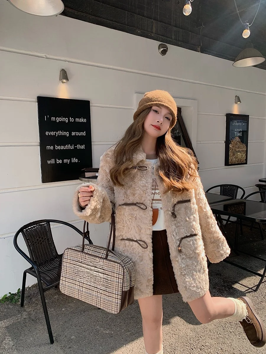 Куртка из овечьей шерсти с капюшоном, одежда, наряды, наряды, одежда, ансамбли, костюмы, гардероб, массив, коллекция, ассортимент
Куртка из овечьей шерсти с капюшоном, одежда, наряды, наряды, одежда, ансамбли, костюмы, гардероб, массив, коллекция, ассортимент