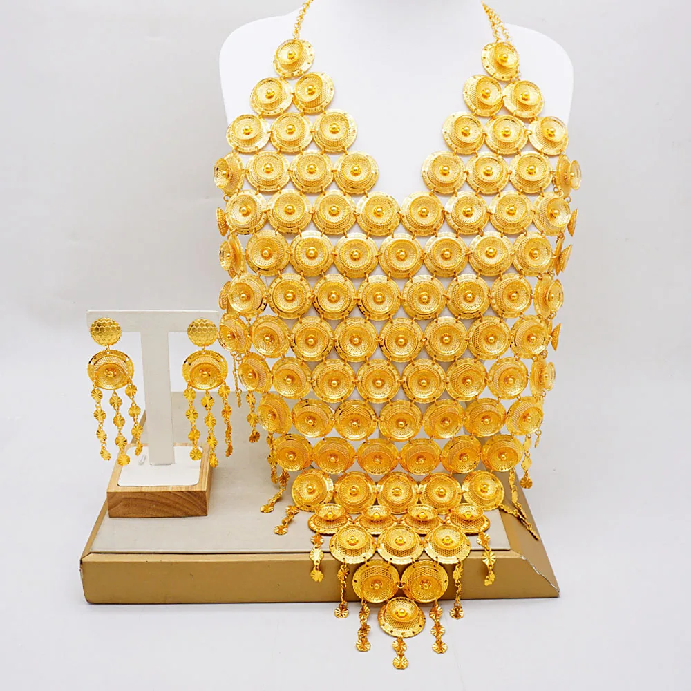 Dubai Middle East Gold Plated Exaggerated Wide Body Necklace Earrings Jewelry Set Luxury Banquet Party Accessories
Dubai Middle East Gold Plated Exaggerated Wide Body Necklace Earrings Jewelry Set Luxury Banquet Party Accessories