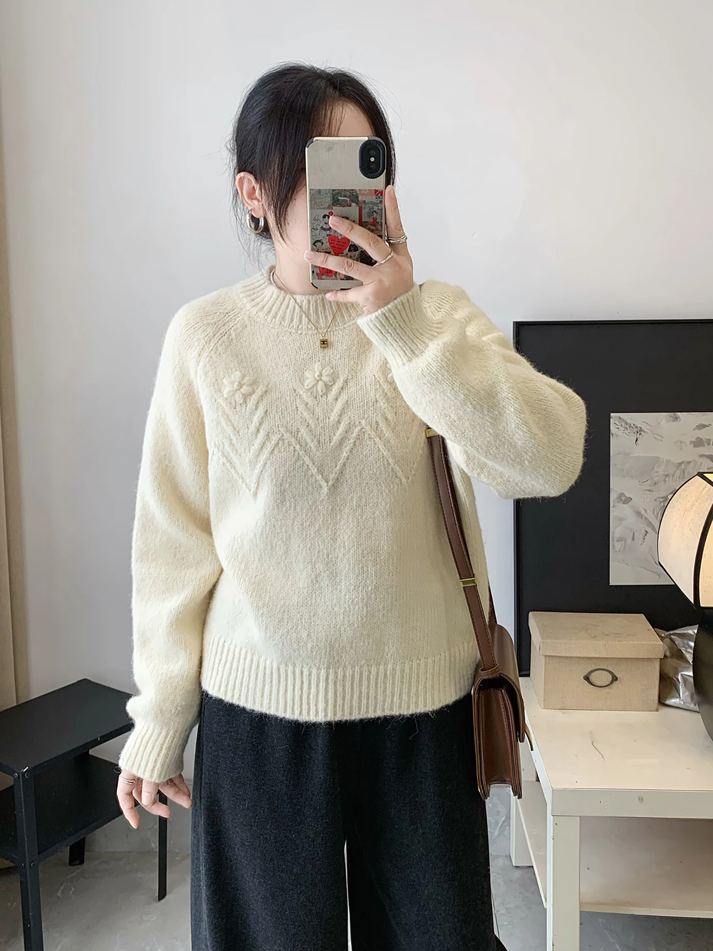 Женский вязаный свитер Silver Home с круглым вырезом, свободного кроя, осенне-зимний, с винтажной вышивкой, теплый, модный, для повседневной носки, с длинными рукавами
Женский вязаный свитер Silver Home с круглым вырезом, свободного кроя, осенне-зимний, с винтажной вышивкой, теплый, модный, для повседневной носки, с длинными рукавами