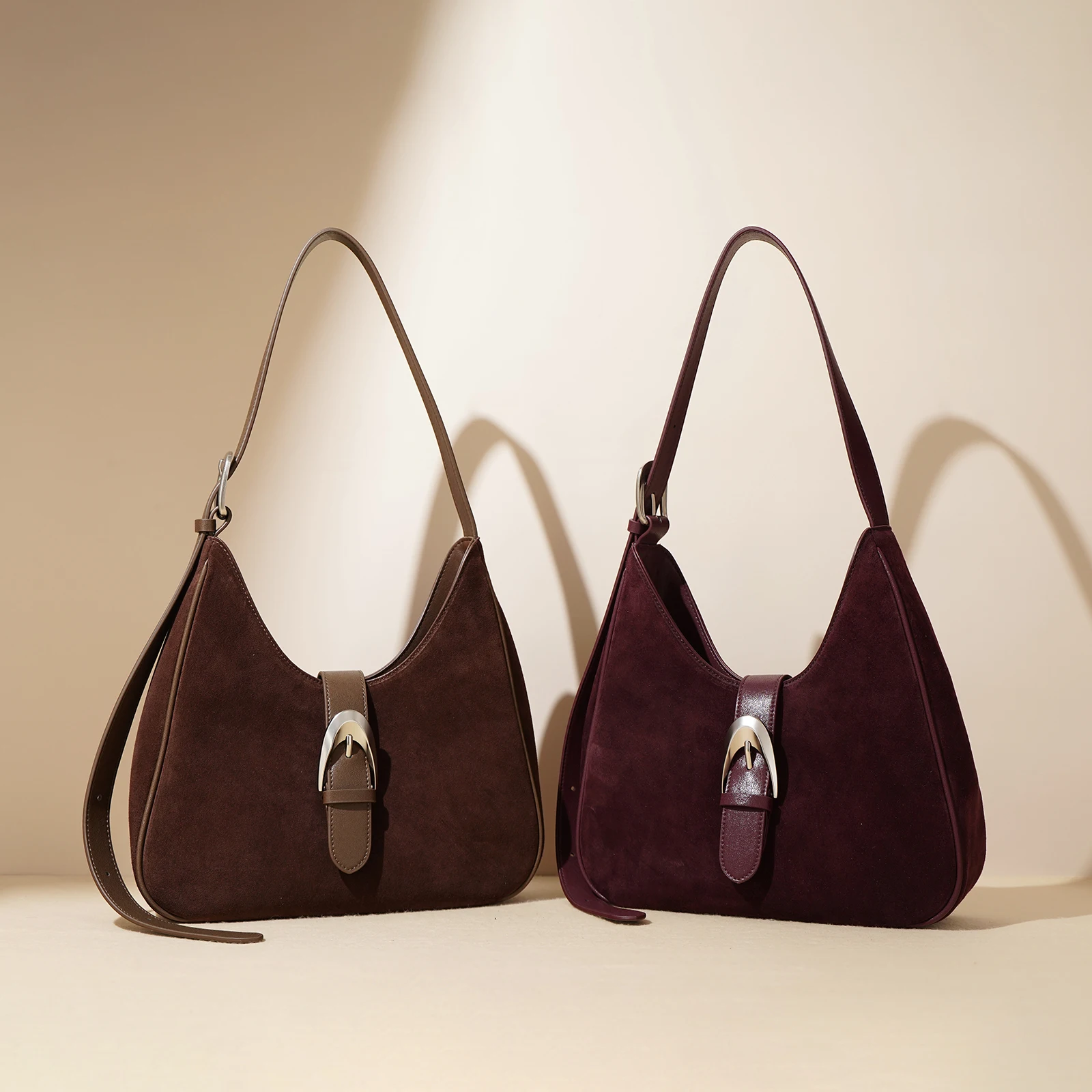 Wholesale Women Suede Bags Female Frosted Cowhide Split Leather Underarm One Shoulder Bag Lady Fashion Zipper Commuter Handbag
Wholesale Women Suede Bags Female Frosted Cowhide Split Leather Underarm One Shoulder Bag Lady Fashion Zipper Commuter Handbag