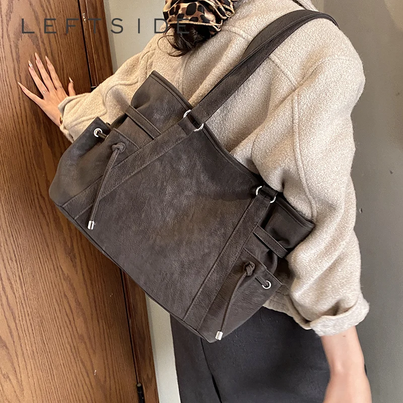 LEFTSIDE Shoulder Bag for Women 2025 New Large Capacity PU Leather Tote with Multiple Pockets Stylish Daypack for Casual Fashion
LEFTSIDE Shoulder Bag for Women 2025 New Large Capacity PU Leather Tote with Multiple Pockets Stylish Daypack for Casual Fashion