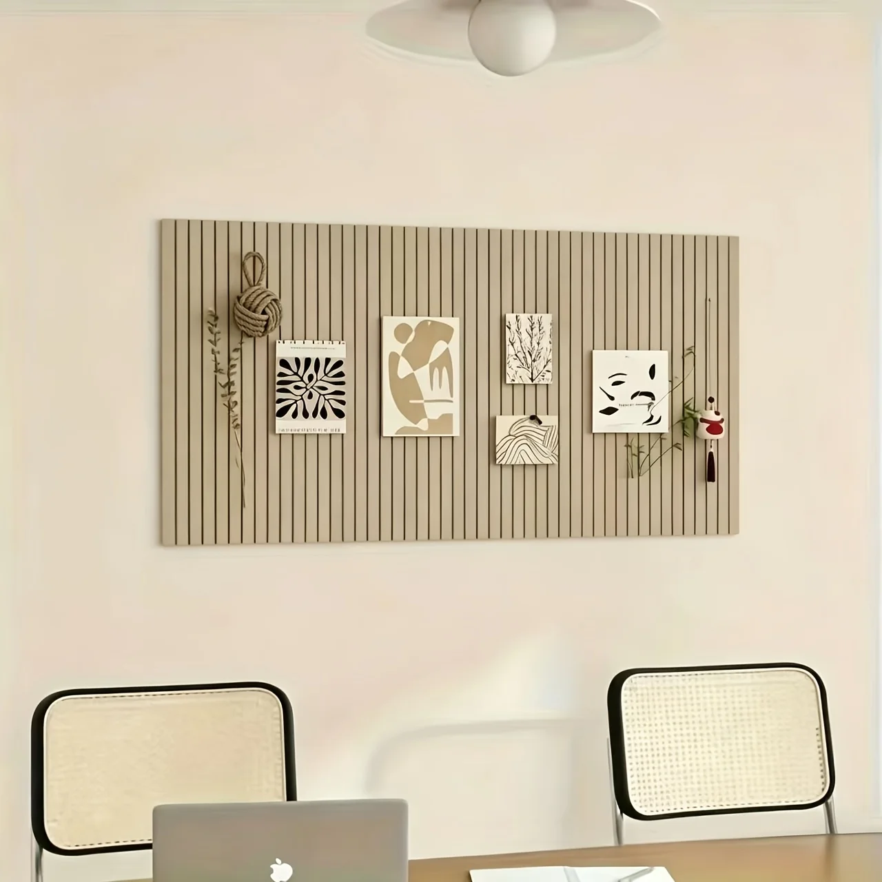 1pc Vertical Stripe Self-Adhesive Felt Photo Board - Bohemian Peel & Stick Wall Panel Suitable for Home Office, Dorm,, Living Room Decor, Reusable Picture Display Board with Felt, No Drilling Required, Installation
1pc Vertical Stripe Self-Adhesive Felt Photo Board - Bohemian Peel & Stick Wall Panel Suitable for Home Office, Dorm,, Living Room Decor, Reusable Picture Display Board with Felt, No Drilling Required, Installation