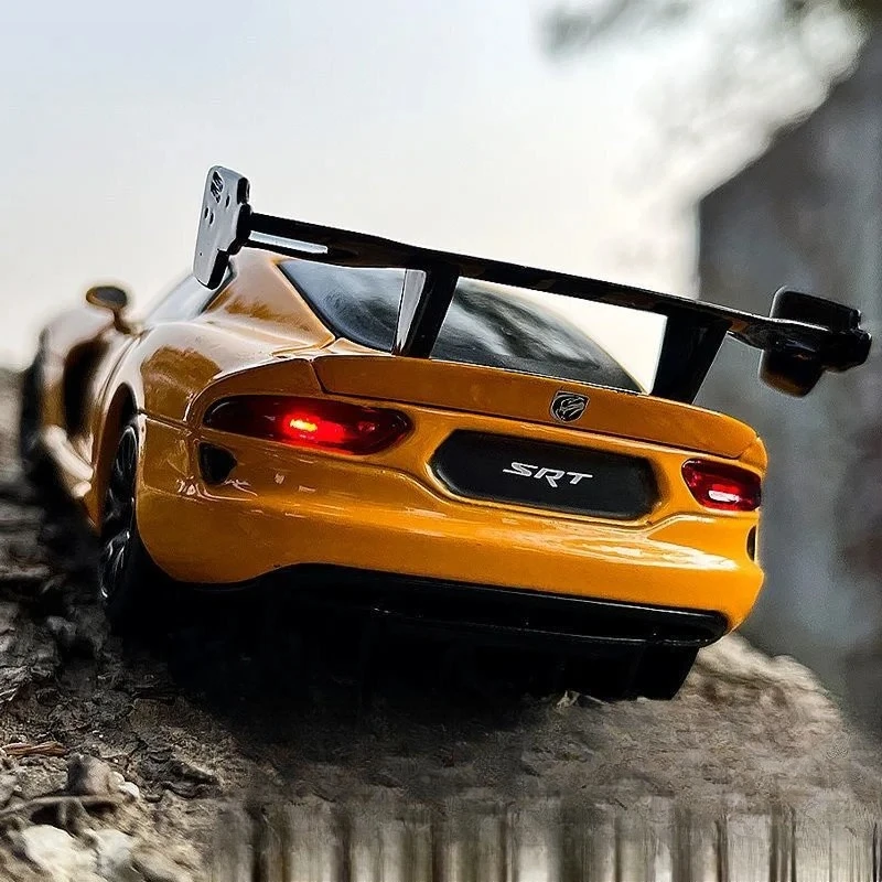 1:32 Viper ACR SRT Alloy Sports Car Model Diecast Metal Racing Vehicles Car Model Sound and Light Simulation Kids Toy Gift
1:32 Viper ACR SRT Alloy Sports Car Model Diecast Metal Racing Vehicles Car Model Sound and Light Simulation Kids Toy Gift