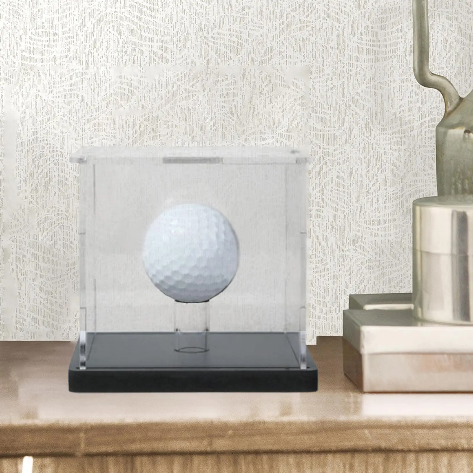 Clear Acrylic Golf Ball Display Case Built in Stand Showcase for Sports Memorabilia and Collection Protection
Clear Acrylic Golf Ball Display Case Built in Stand Showcase for Sports Memorabilia and Collection Protection